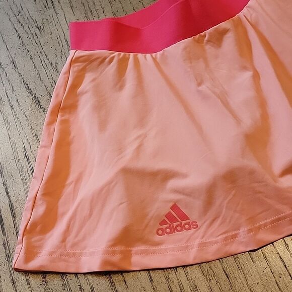 XS Adidas oramge skirt with built in shorts - Picture 3 of 8